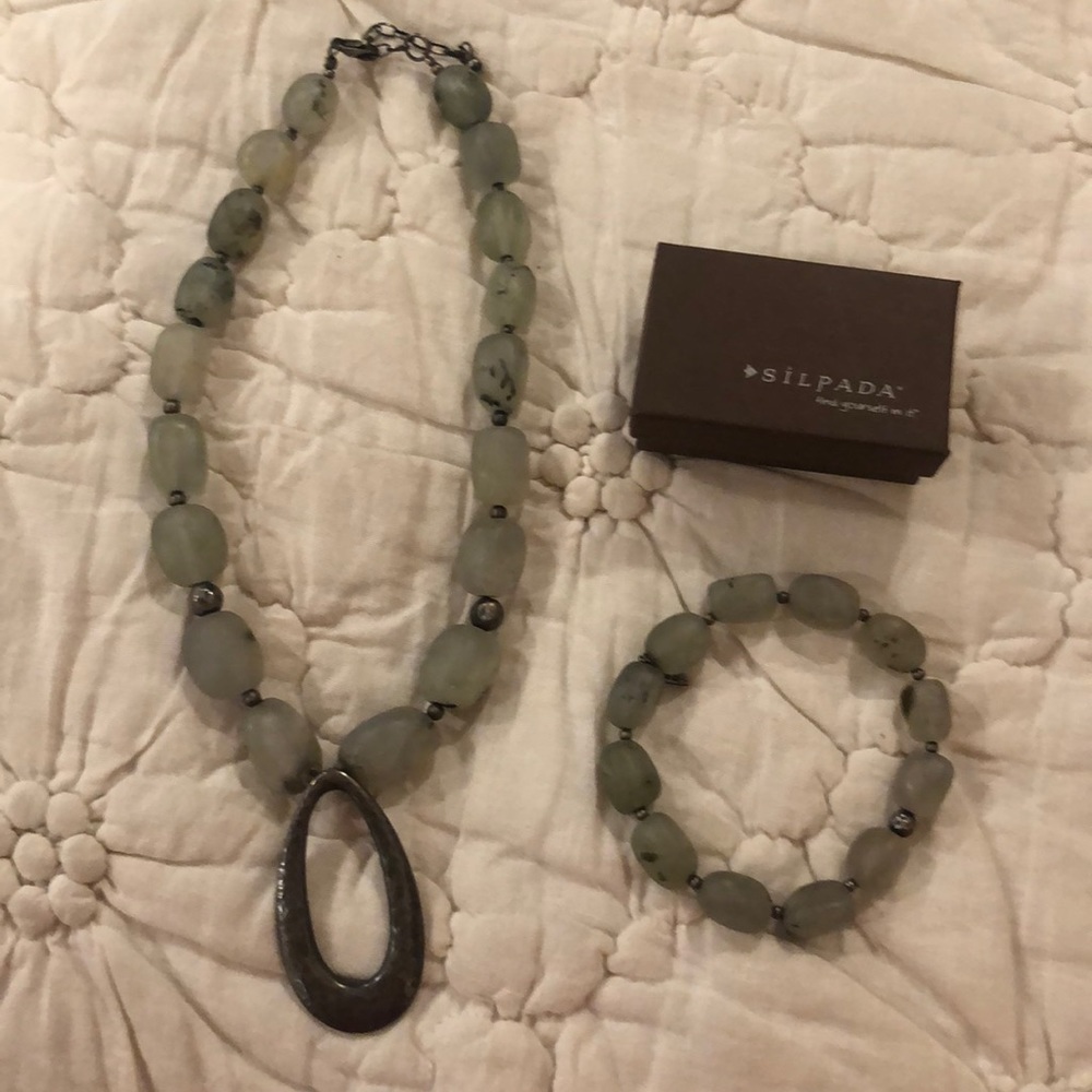 Silpada Green Stone necklace and bracelet